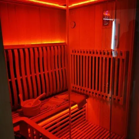 Spabyelleetlui Rouge Ou Bleu * Mouscron