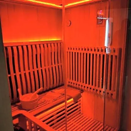 Spabyelleetlui Rouge Ou Bleu Hodinový hotel Mouscron