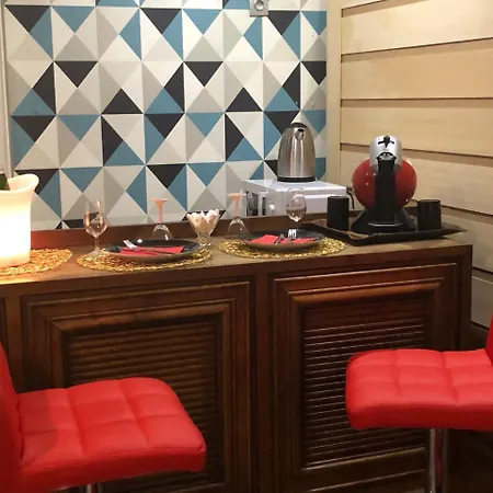 Love hotel Spabyelleetlui Rouge Ou Bleu Mouscron