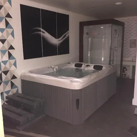 Spabyelleetlui Rouge Ou Bleu * Мускро́н