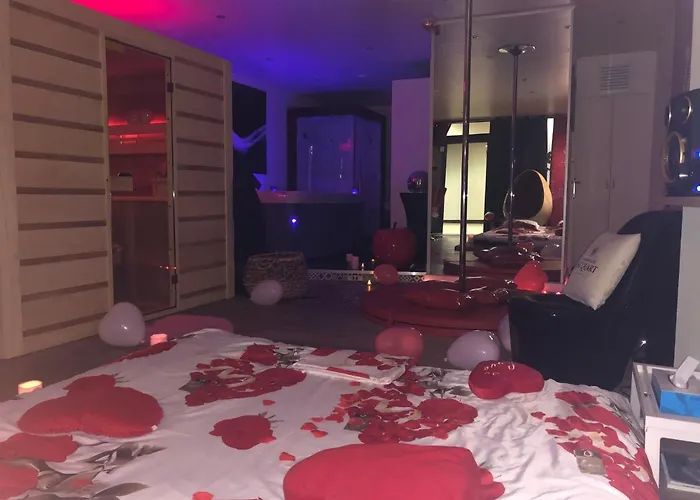 Spabyelleetlui Rouge Ou Bleu Hotel del amor *