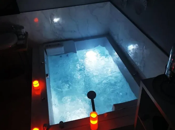 Spabyelleetlui Rouge Ou Bleu Hotel del amor *