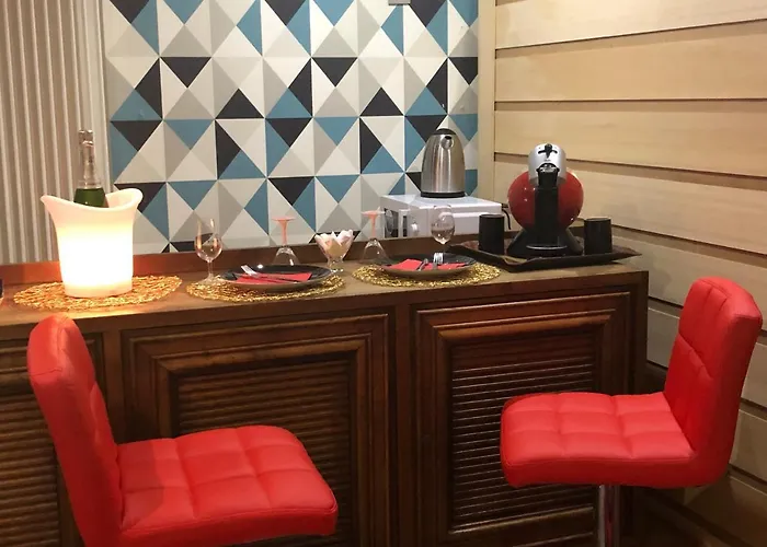 Hotel del amor Spabyelleetlui Rouge Ou Bleu Mouscron